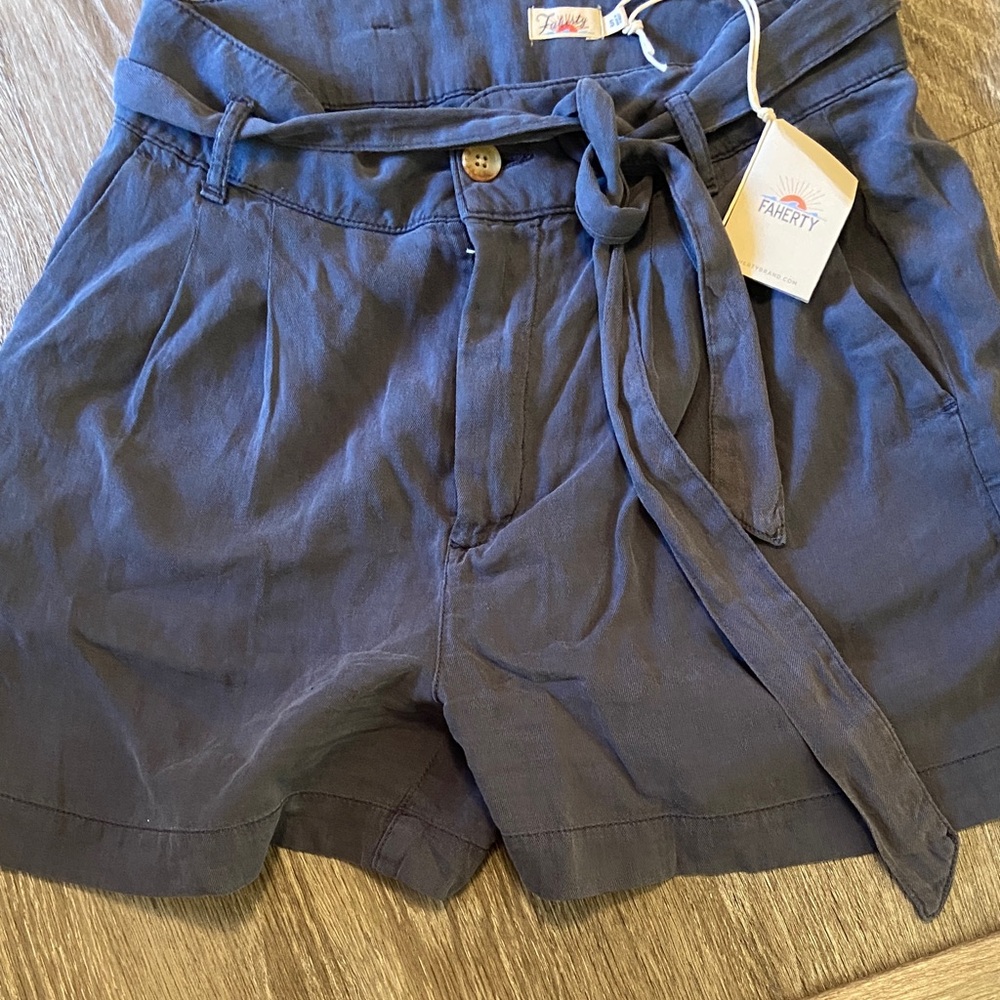 Faherty Women's High Waist Navy Shorts